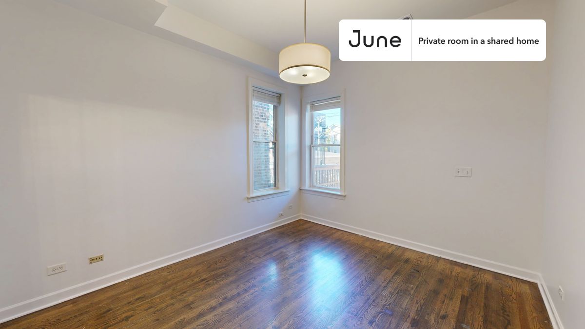 PLEASE NOTE: This is a private room in a shared apartment. You will have your own bedroom and shared common areas (kitchen, bathroom, etc.) with other residents.
Queen bedroom in a 3 bedroom / 2 bathroom apartment!
Check out 3D tour now: https://jnhm.es/8h6
This Queen room in Near West Side is available on a 12 month lease or a flexible short term (31 to 364 days) lease. You pick your custom start and end date. Monthly rent rate is determined by furnishing preference, move-in date and move-out date. Speak to a June representative for recommendations on the best stay duration for the lowest rate, and learn more about this home on the June website: https://jnhm.es/6FN
Amenities of this home: Dishwasher, Furnished Common Areas, Wi-Fi - Paid separately (High-Speed), Guarantors Allowed, 32-inch Flat-Screen TV, Street parking - City permit required, Laundry in home (free), Hardwood Flooring, Microwave, Oven, Refrigerator, Air Conditioning | HVAC, also, this unit is conveniently located, several local parks, restaurants and bars are just minutes away.
About June Homes: Welcome to the easiest rental experience of your life. Rent furnished or unfurnished apartments on a 12 month lease or a flexible short term (31 to 364 days). As a resident, you’ll have access to 24/7 support and monthly cleanings of the home’s shared spaces. Sign up now to apply online for your next home with June: https://jnhm.es/sign-roomi
Brokers welcome! Contact us for more details.
Interested? Kindly note that the minimum stay duration would be 32 days.
Use this listing ID when speaking to June team: #1897 C