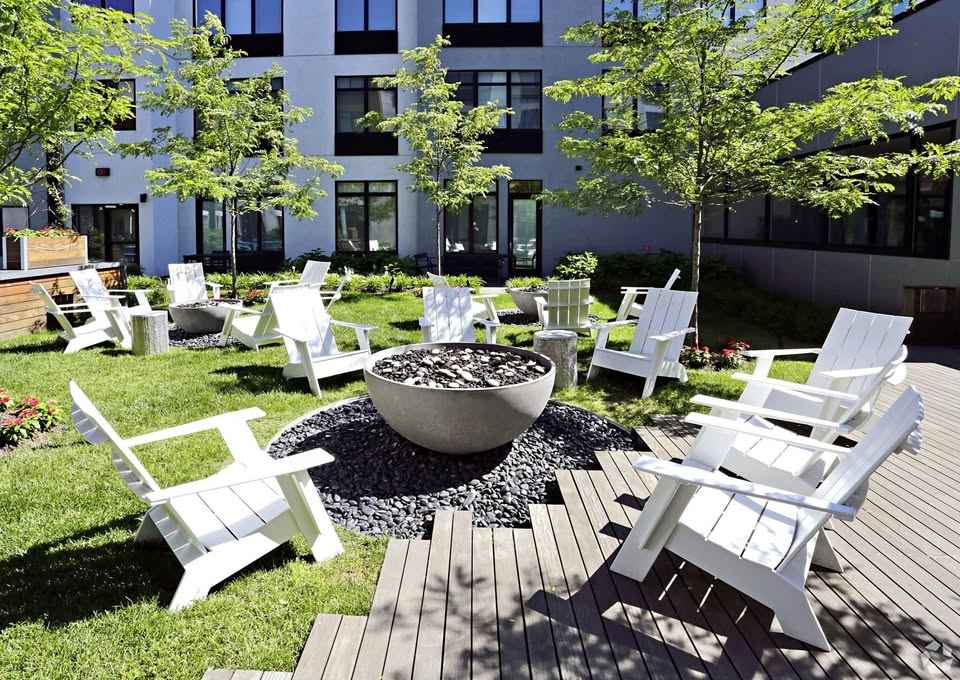 Location: 5-min walk to PATH station (easy NYC commute), near convenience stores, gas station, and pharmacy.
Apartment Features:
- AC + Heating
- In-unit washer/dryer
- Stainless steel appliances: refrigerator, dishwasher, oven, microwave
Building Amenities:
- Pet-friendly & peaceful community
- 24/7 concierge
- Swimming pool
- Co-working area
- Mini library
- Game room
- Fireplace
Perfect for anyone looking for a comfortable, convenient, and amenity-rich living space for a few months.
Photos: https://photos.app.goo.gl/Y8b3bQhK6Bxgz6d16
3D Virtual Tour: https://my.matterport.com/show/?m=osSoX9aDpnj
In case you're interested or know someone who might be, feel free to contact me.