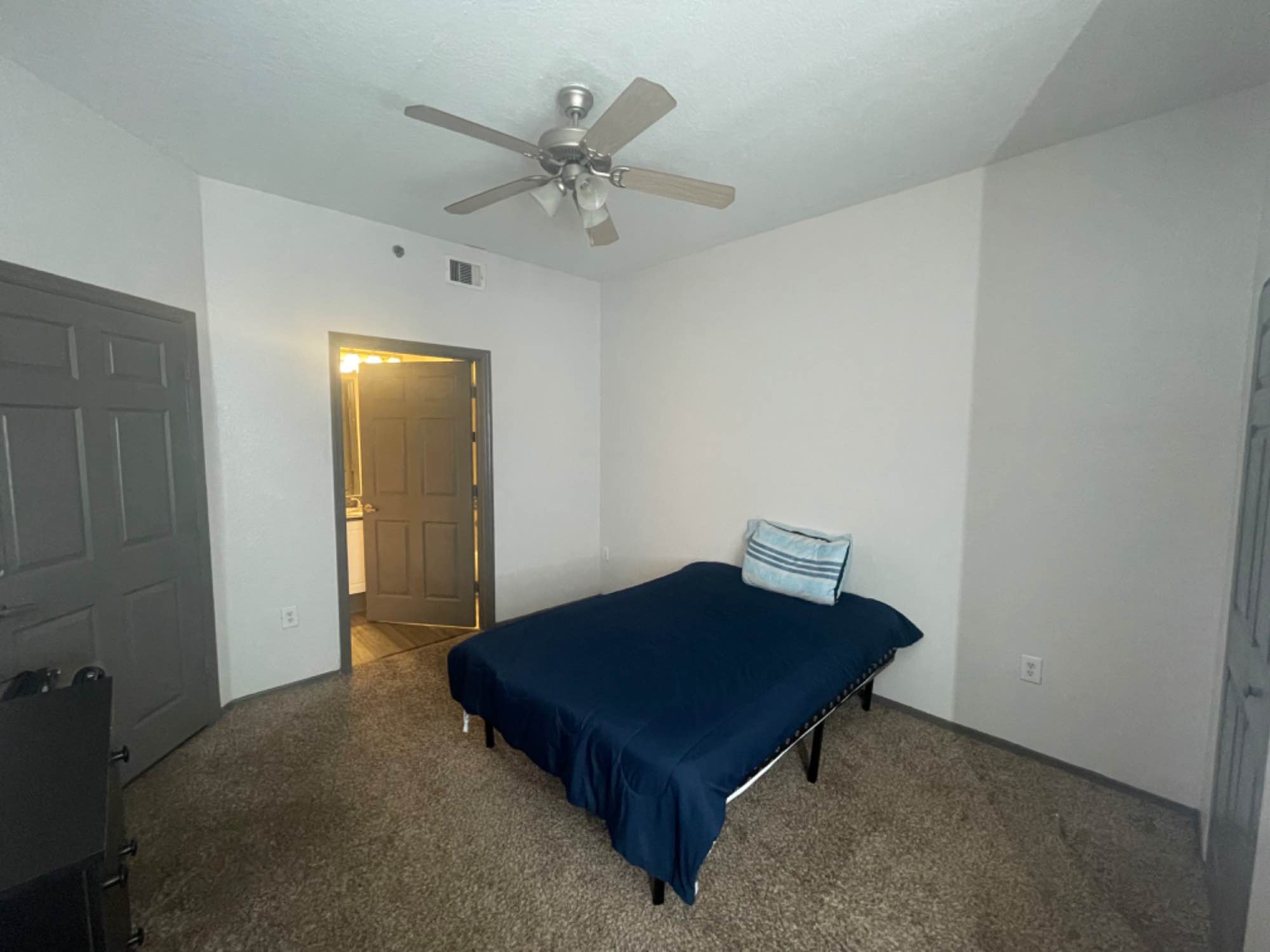 This is a private room with your own private bathroom located at Station 42 near USF (5-10 minute walk). The kitchen and living area will be shared with 3 other roommates. It’s an all male apartment but co-ed is an option so anyone is welcome and would be able to rent. All the roommates are very friendly and chill who go to work and have class. They’re all in their 20s as well. WiFi, water, and electricity included, and you would have an in unit washer and dryer. My lease would be a takeover lease.