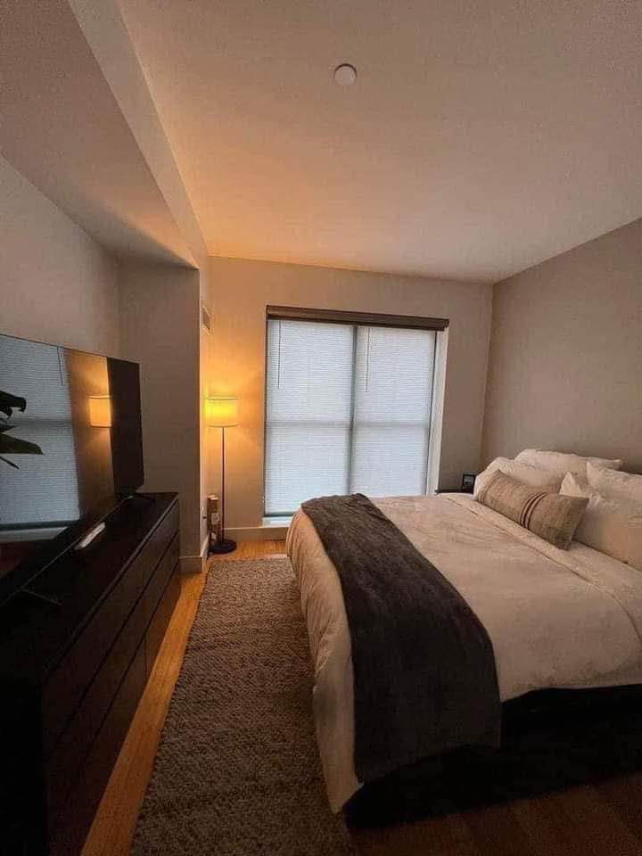 Are You Looking for a Fully Furnished Apartment? I have a cozy one-bedroom apartment available for rent, complete with all the necessary furnishings. If you're interested in learning more or would like to schedule a viewing, please email me directly at Ashahgsag@gmail.com. I'll respond promptly to answer any questions you may have.