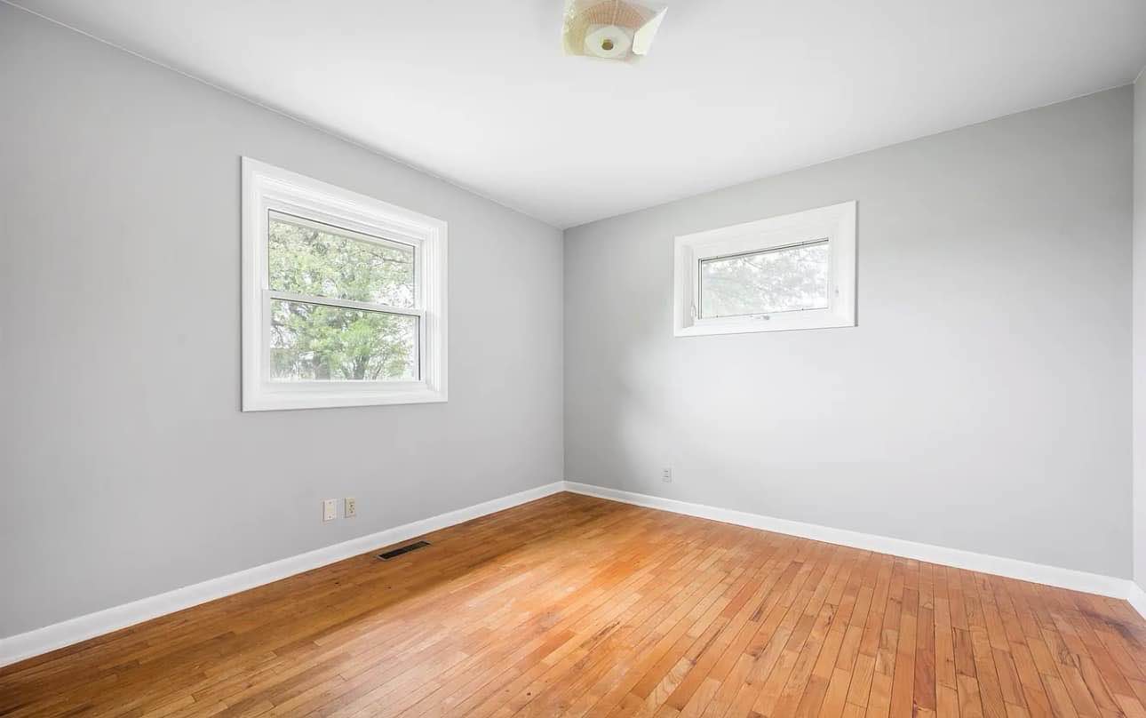 Hello I’m a private landlord,I got houses available for rent  with immediate move in,Utilities included inbox me directly via 1 (269) 340-9346 for more information about the  property