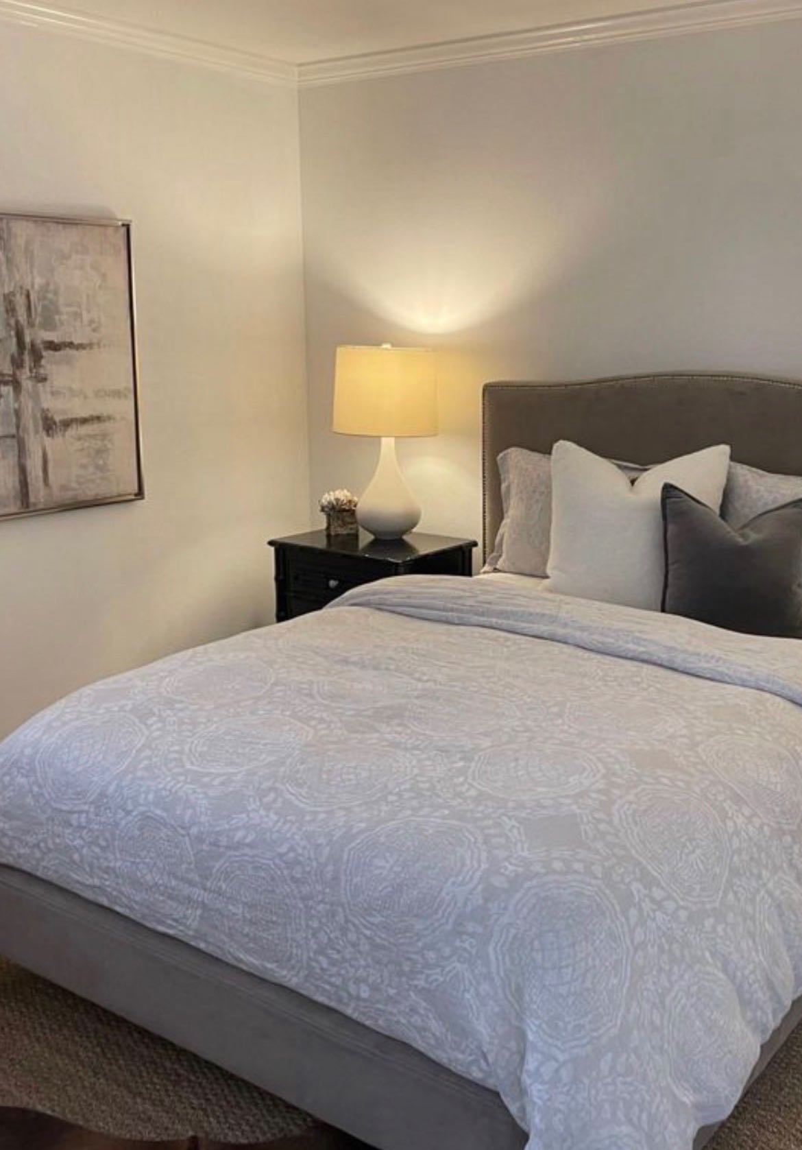 My name is santos joy I have a well furnished studio at downtown free feel to contact me for more information about the location I have for rent 
              👇👇👇👇
You can also reach me out via number                     
                         1+610-609-2454


 For immediately respond thanks 🙏
