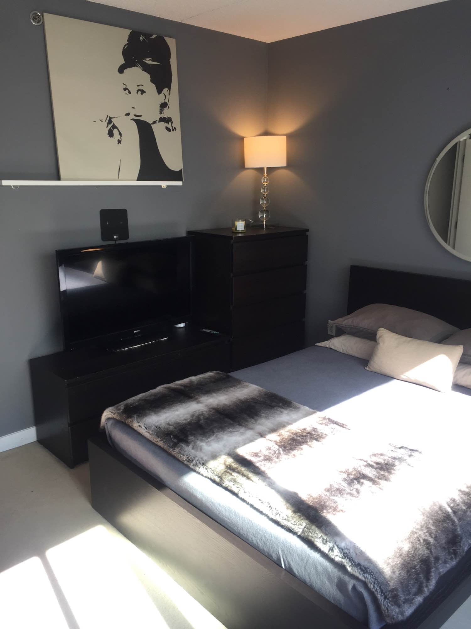 Typical day is… 
I own my own small business which results in lots of hours away from home. 

I am quiet, clean and respectful and it is most important that you be as well. 


I am passionate about fitness and whole plant based nutrition. I workout and use the gym in the building as much as possible. 

I work everyday from 11am to 8pm and I am usually in bed by 10 or 11pm. 

I rarely cook as most of my meals are plant based and require little to no cooking at all.

Most importantly, I am easy to get along with and hopefully you will be as well. 

If you think you’ll be a good fit please reach out. I look forward to meeting you. 


