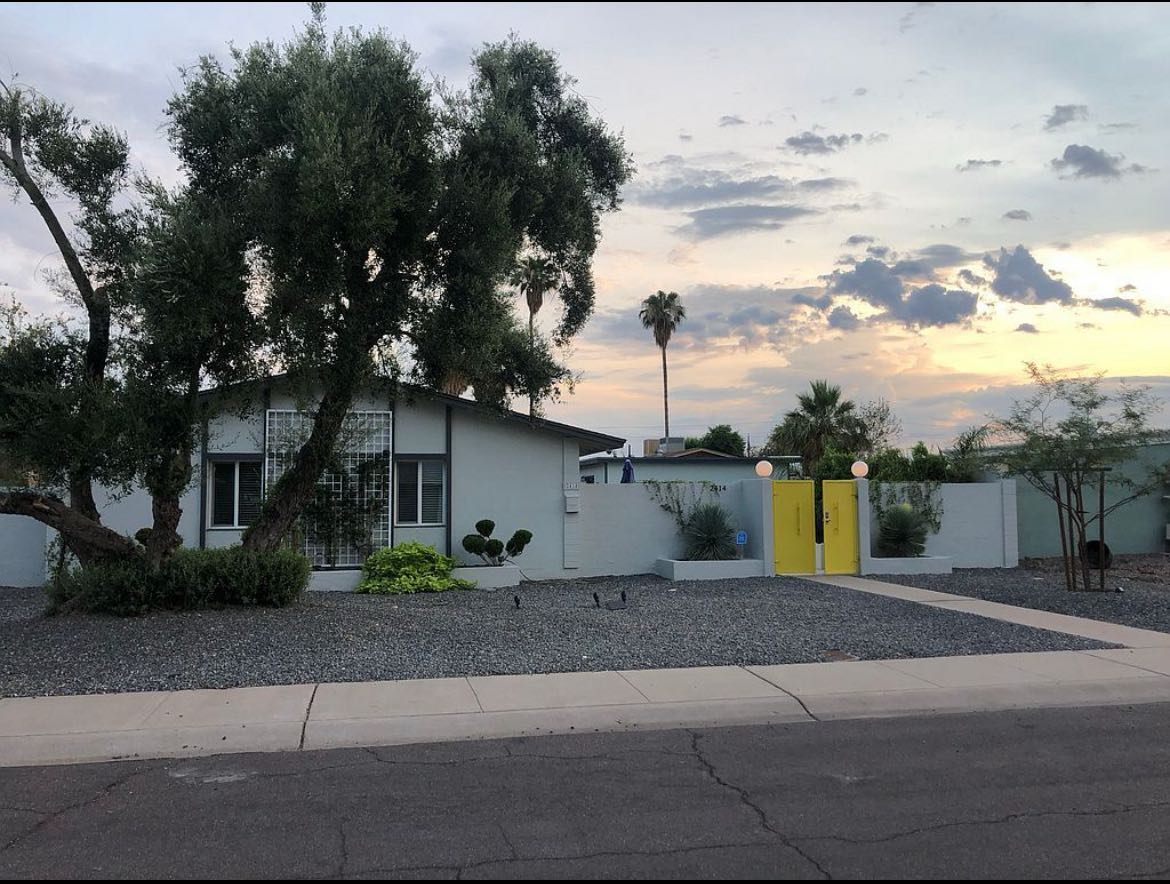 Hi everyone! My name is Sedona and I’m looking for 3 roommates for a house in North Phoenix on June 1. The house is located right off of the I-17 and Cactus, a great location for GCU students! Some pictures included are current and some are slightly dated (for example, no carpet in bedrooms, difference in furniture, etc.). There is a master bedroom with a private bathroom available ($800/mo + utilities) and two other bedrooms with a shared bathroom ($700/mo + utilities). No pets and no couples. The main living areas are furnished and bedrooms come with a bed. All dishes and other household items are also included!
I’m looking for responsible, respectful individuals who will value the home and the other people in it. This is not a big party house, so I’m looking for people who live a lifestyle conducive to that. I’m super easy going and get along with most people and I would love roommates who feel the same! I would love to find roommates who can all enjoy each other’s company and make the home fun. No drama!
A little bit about me: I’m a full time private nanny and I’m going to start working on my doula certification after the summer! I have a huge family and I love to spend time with them. I love cooking, hanging out by the pool, binging The Bachelor, and hanging with family and friends. I’m pretty laid back, super clean, and I love my little home!