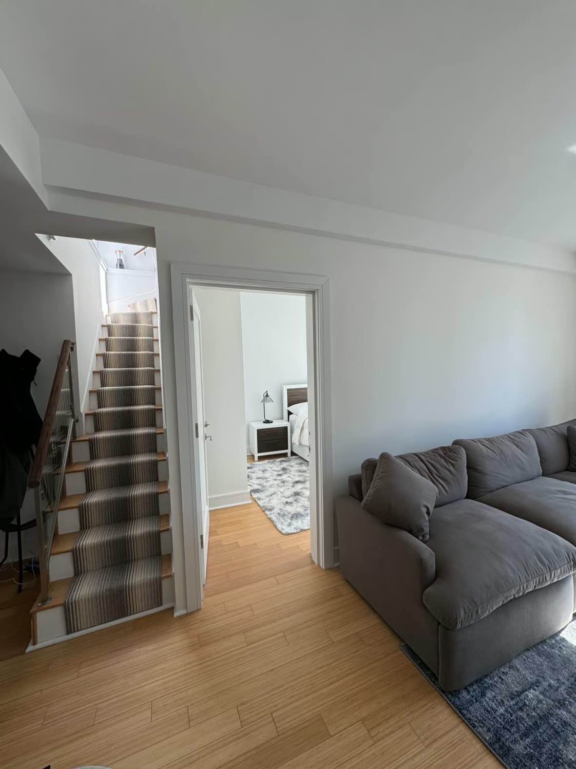 One bedroom, ideal for a peaceful and reliable tenant. Contact Yolewis465@gmail.com.
