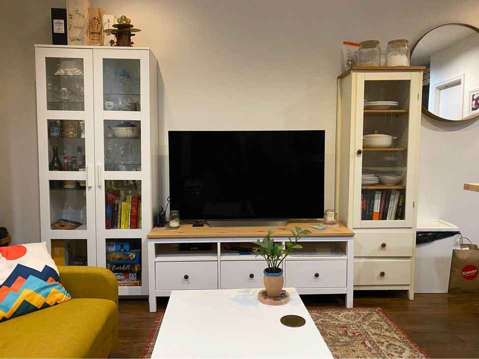 Hello, my name is Charlie and I have a room available starting September 1st in a charming 2-bedroom apartment located in the heart of the East Village. The room can come furnished or unfurnished.
The apartment features:
Prime Location: Just steps away from the best restaurants, bars, shops and parks in the East Village.
Great Amenities: Newly remolded, fully equipped kitchen, cozy living area, and modern bathroom.
Convenient Transport: Close to multiple subway lines, making commuting a breeze.
Rent: $1,950 per month + $250 leasing fee (No brokers fee) 
Lease: 12 months
You'll be sharing the apartment with a friendly and respectful young professional (and a small Yorkie). If you're clean, responsible, and looking for a great place to call home, please reach out! 