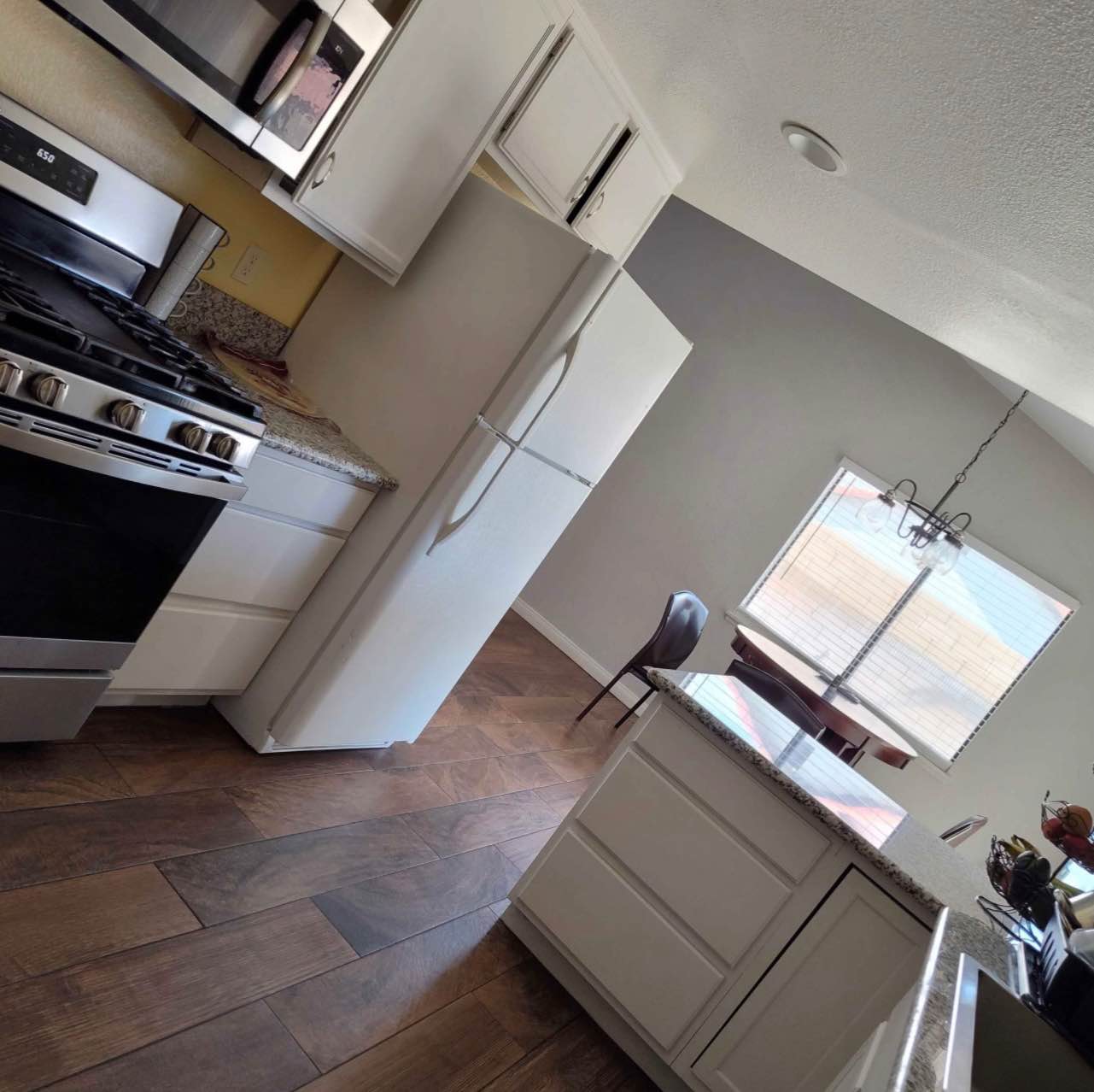 Take a few to explore my unit I have an available private apartment in central Harlem nyc that might pique your interest contact me on +1 818-693-2038 , The room comes with a private bedroom, bathroom, and kitchen, and it's located in the same area you're interested in nomad manhattan ,The rent is $1900 per month, and a $600 security deposit is required upon lease signing. Plus, the rent includes all utilities, so you don't need to worry about separate bills. If you're interested, please feel free to contact me at the details provided for more details about the room.
Number: +1 818-693-2038