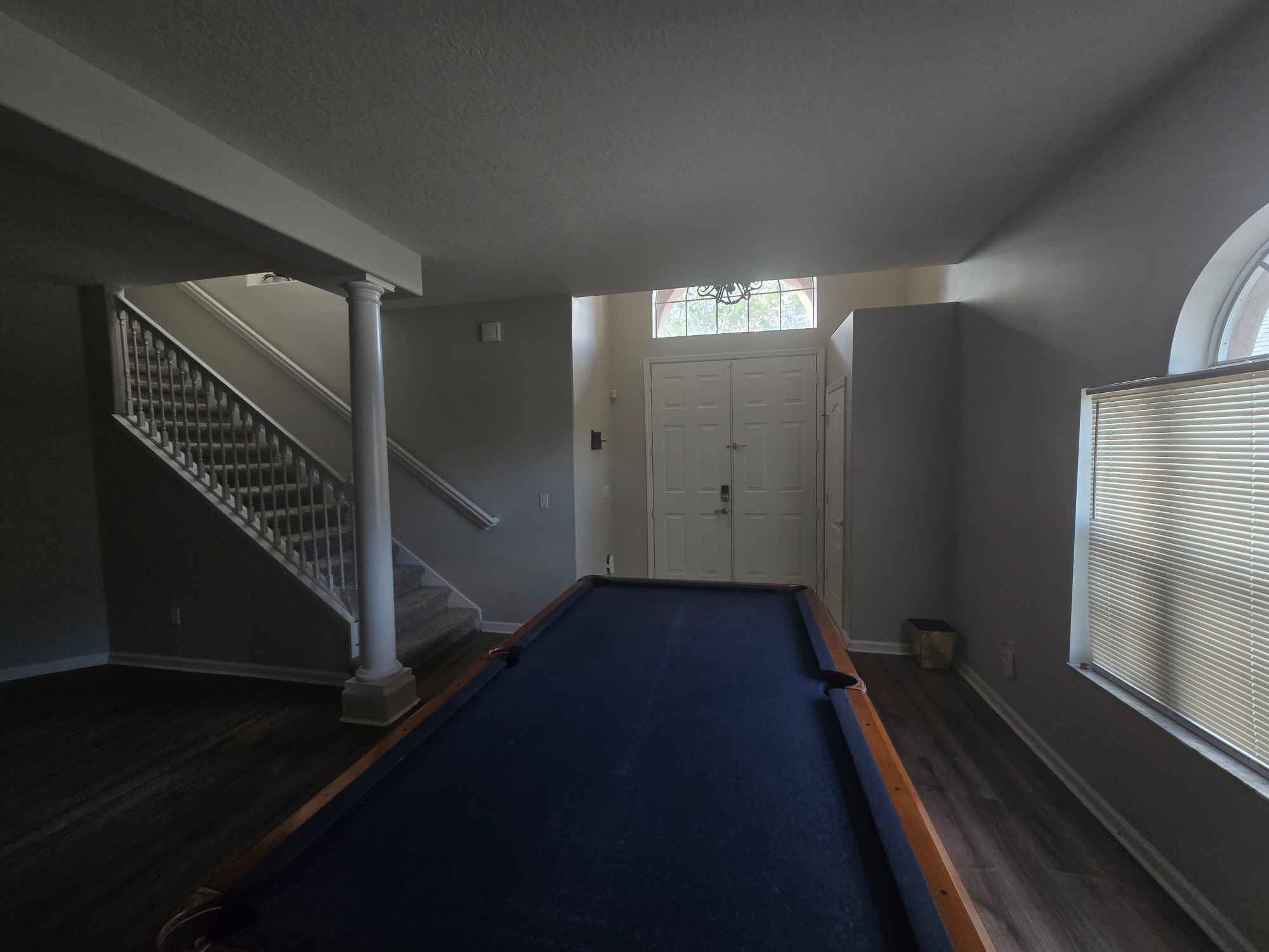 **renting 2 rooms, $700 plus utilities 
Utilities run an average of $200 a person
2 rooms available  (shared bathrooms)
Gated Community
I’m an artist who works from home typically up late. 
420-friendly
LGBTQ Friendly.
6 minutes from Seminole State College
8 minutes from Sanford Airport
23 minutes from UCF
Message me for more pictures or inquiries