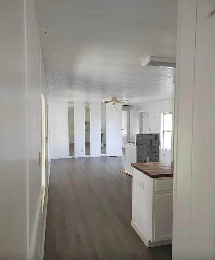 Hi I have an available private studio room that might pique your interest text me on +1 818-693-2038. The room comes with a private bedroom, bathroom, and kitchen, and it's located in the same area you're interested in.
The rent is $1900 per month, and a $600 security deposit is required upon lease signing. Plus, the rent includes all utilities, so you don't need to worry about separate bills. If you're interested, please feel free to contact me with your cell number provided for more details about the room.
Contact : +1 818-693-2038