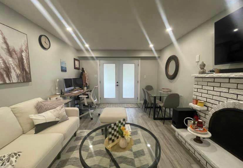 ✨ Mordern Living Awaits You! ✨

Step into the perfect blend of style, comfort, and convenience in this stunning one-bedroom apartment designed with today’s lifestyle in mind.

🌟 Features You’ll Love:
	•	Bright open-concept living + dining space with endless natural light
	•	Sleek, fully equipped kitchen with stainless steel appliances & generous storage
	•	Cozy bedroom retreat with a spacious closet
	•	Stylish modern bathroom with updated finishes
	•	In-unit washer & dryer for ultimate convenience
	•	Relaxing private balcony—your own spot for fresh air & unwinding
	•	Pet-friendly community—because your furry friends deserve comfort too!

📍 Perfect Location:
Nestled in a quiet, well-maintained building just minutes from the train station, with quick access to highways & public transportation—your commute couldn’t be easier!
Don’t wait—apartments this good go fast!
📲 Call or text (386-968-3990)  to schedule your private tour today!