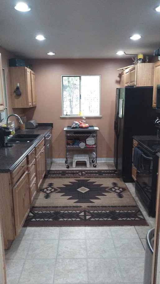 1 last room to rent, 2 occupied.  $1000mo. $1000deposit (all inclusive: Elec/Gas/Water/Sewer/Trash/Internet/etc...)  Other 2 tenants have been here 5 years.  Safe, Quiet neighborhood; locking private room/shared bath (candidate DOES get own vanity & bathroom space, but facility is shared but kept very clean...  All home amenities, close to everything including parks, gyms, grocery, public transportation, shopping, coffee & you name it - but house is tucked away in clean quiet friendly neighborhood.  Lease, call for details 720 - 880 - 8880