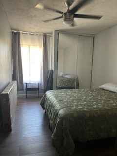 Looking for a clean, responsible tenant to rent a private room in a two-story home in Chula Vista. This large but simple room is furnished with a bed and lamp, which can be removed if desired. It's ideal for a single occupant seeking a peaceful, budget-friendly space.
Details:
Rent: $977/month
For one person only
Shared bathroom
Utilities included
Light on-site laundry and kitchen use
Single parking spot in driveway
Requirements:
Must be employed (no remote work)
Minimum credit score: 600 (proof required)
Security deposit + first month’s rent required
Seeking someone clean, responsible, and respectful of shared spaces
Located in a quiet neighborhood with convenient access to freeways, dining, and public transportation. Please message if interested and share a bit about yourself.
Serious inquiries only!