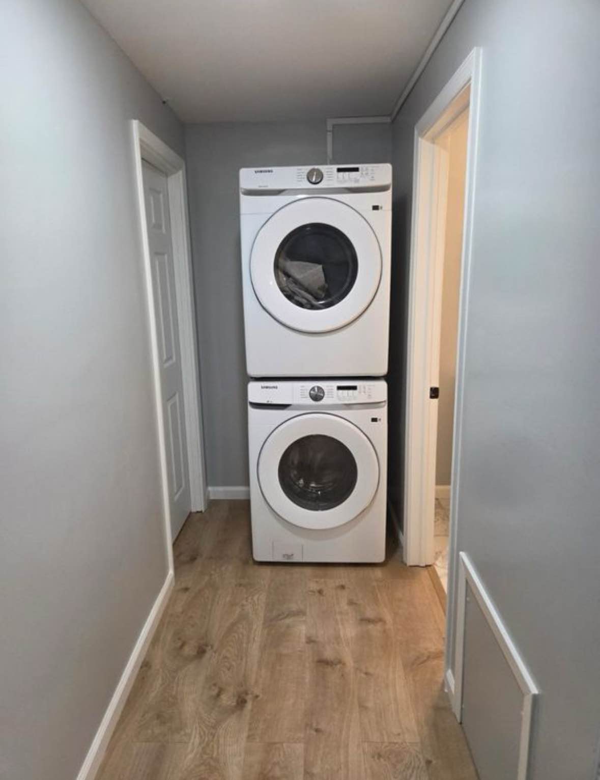 Hello I’m a private landlord,I got different houses available for rent  with immediate move in,Utilities included inbox me directly via 1 (269) 340-9346 for more information about the  properties 