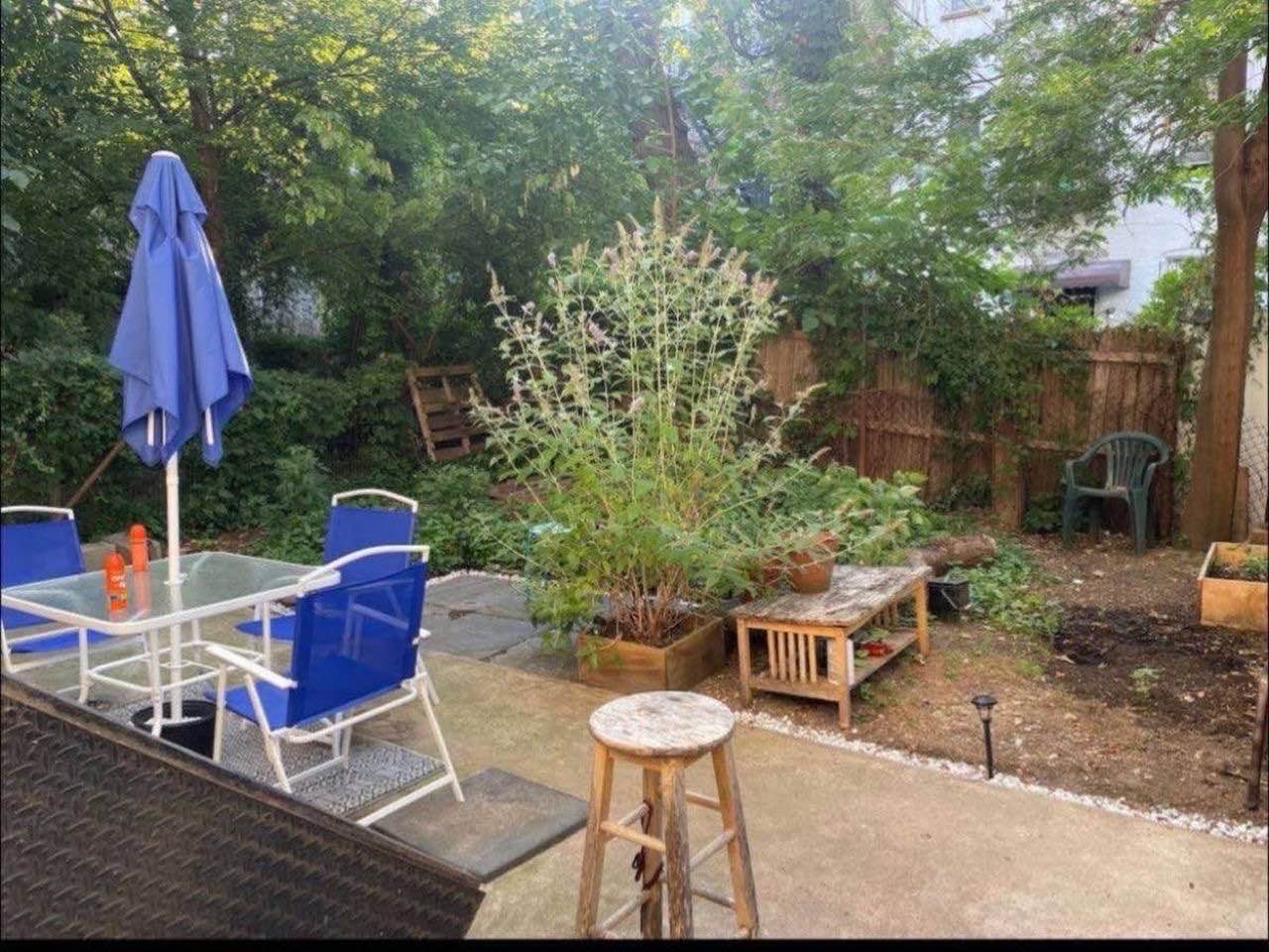 My number is +1 979 258 6292
My WhatsApp number is ‪ +1 (317) 480-0192

This well-maintained 1-bedroom apartment offers comfort, privacy, and everything you need. Featuring a spacious living area, a bright bedroom with closet space, a fully equipped kitchen, and a clean bathroom. Perfect for singles or couples.
Private bedroom
	Full bathroom
	Kitchen with appliances
	Cozy living space
	Air conditioning/heating
	Safe and quiet neighborhood
Close to public transport, shops & restaurants

Ideal for long-term tenants looking for a peaceful and tidy space. Ready to move in!