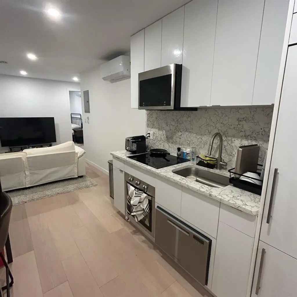 The apartment highlights the contemporary design and enhances the ambiance. Bathroom is luxurious, with custom Italian tiles and Porcelanosa vanities ensuring a spa-like retreat along with ample storage. Additional conveniences include in-unit Bosch washers and dryers and keyless entry for enhanced security and ease of access.
Amenities Highlights
Residents of Fifty Five enjoy a range of world-class amenities designed to elevate everyday living:
Harbour Lounge
Outdoor Pool and Resort-Style Sundeck
Rooftop Grills and Dining Stations
Entertainment and Gaming Hub
Media Room
Coworking Lounge
TechnoGym Fitness Center
Yoga Studio
Lobby Library
24-Hour Attended Lobby
Pet Washing Station
Resident Storage
Neighbourhood highlights feature shopping in iconic stores such as Tiffany's and Hermes, dining in Michelin-starred restaurants or local favourites on Stone Street, relaxing in the 25-acres of green space at The Battery or enjoying the historic charm of the Financial District and South Street Seaport.
Kindly contact me on Josephbakernice at gee maale for more information about the rental.