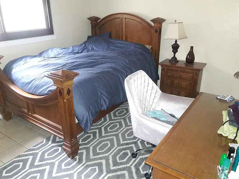 Beautiful, updated 3 bedroom, 2 bathroom house in the prestigious Churchill Estates. 1850 Sq Feet. Masterfully transformed transitional gem on an oak studded corner lot. Entry is set in rich tile floors. Multi dimensions of clean lines -illuminated with natural light bursting in fr every direction. Kitchen skillfully redesigned - preserving original character while creating today's well desired cohesiveness incorporating modern elements boasting gorgeous quartz counters and gourmet pot filler. Dramatic double door Master entry accented w/floor to ceiling windows. Entertainers deck to be enjoyed by all. Rental includes use of community center with pool, sand volleyball court, pool and playground.
