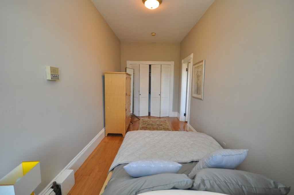 - In-unit laundry facilities
- Modern kitchen with appliances
- Secure building entry system
- Fitness center
- Optional on-site parking
Rental Information:
- Rent: $1,000 per month
- Lease Term: month-to- month
- Availability: Immediate occupancy
To schedule a viewing or request additional information, please contact me via Collinswheeler4@gmail.com, I will get back to you ASAP.