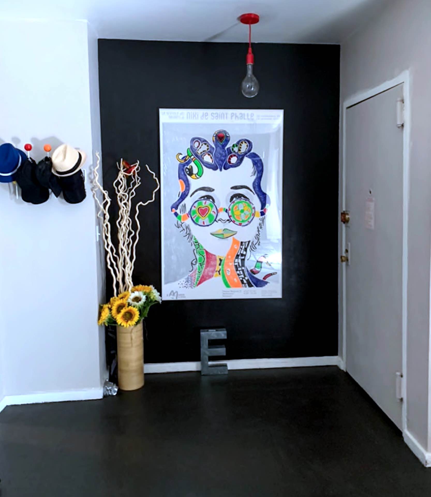 Beautiful 2 bedroom apartment with 1 bathroom, kitchen and huge living room. The apartment is located in the heart of Manhattan. It is 2 blocks away from Madison Square Garden / Penn Station and 3 blocks from FIT. You can literally walk anywhere... No need to take cabs. The room comes fully furnished with a bed, dresser and desk (unfurnished is optional) The room is very spacious (300 sq ft) with a big walk-in closet. The room gets lots of sunlight and faces west with views of Hudson Yards. You can text me at 646-266-6636 for a faster response, as I do not check these messages that often.