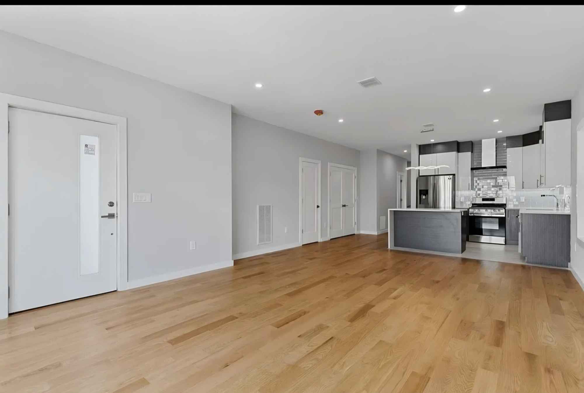 This is a 3 bedroom 2 full bath  and 1 half bath condo, which has a downstairs room which can be turned into its own room and a backyard. Public transportation is convenient as there is a light rail and path station 25 minutes away. The bus stop to get to the path station is right next to the condo. 

There is a grocery store  right across the street for convenience. 

This area has a free parking in the garage or driveway 