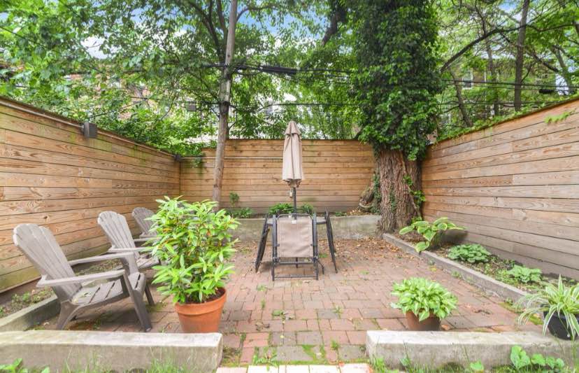 Welcome to your charming and well-lit STUDIO APARTMENT at 530 Monroe Street, #1B, nestled in the heart of the historic BedfordStuyvesant neighborhood in Brooklyn, NY. This beautifully quaint space is affordably priced and located on the ground floor of a recently renovated brownstone townhouse, exuding classic Brooklyn charm.