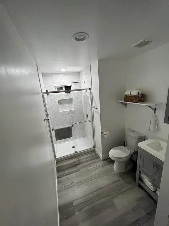 One bedroom apartment for rent. Interested parties, please contact ankmat054@gmail.com. I’ll get back to you asap.