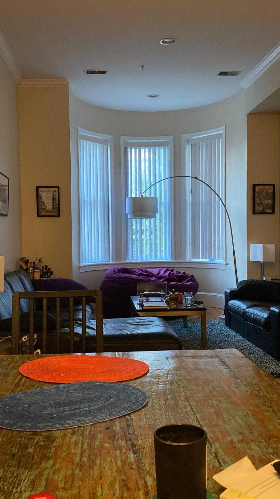 Great bedroom with private batroom for short term