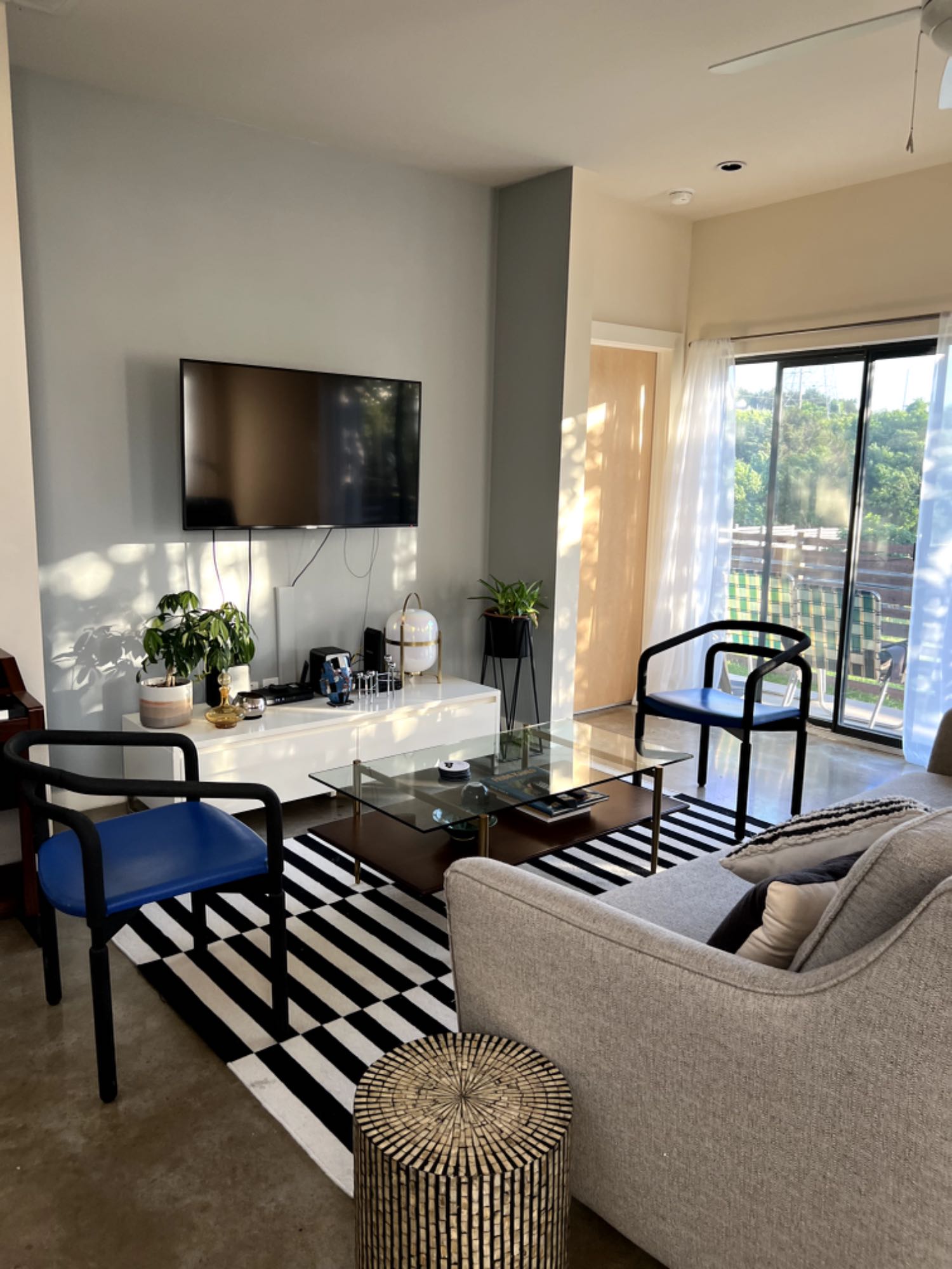 I am currently looking for one more roommate for the house.  The bedroom has a private bathroom and the house is off MLK-183 ( please google zip code 78724). It's only a 12-15 min drive to downtown/UT/Mueller, but ideal if you have a car. You will be sharing the home with me and a female roommate. Rent is $1050+ split bills usually $150 a month  

- It's a 3bed/3bath so you will have your own private space ( NO SHARED BATHROOMS)
- No carpet. Bamboo floors upstairs and concrete floors downstairs
- High ceilings and tons of natural lighting
- Spacious open kitchen
- Nest thermostat
- Dryer + Washer in unit
- Plenty of street parking
- Huge Backyard with tables, chairs, a fire pit, grill and a projector for outdoor movie nights
- If you are into gardening you are more than welcome to plant/ grow your own vegetables and herbs
- No keys. We have a keypad door lock
- Security cameras
- House is furnished, room unfurnished. ( I could offer a furnished room if you need)

Looking for 6-month lease but open to extending if we are a good fit. Preferably roommates in their mid 20s and 30s with a steady job. 

Household chores are currently shared between all the roommates. I require a background check and security deposit. 

We are ok with cats and small dogs. A $350 non refundable pet deposit and $50 pet rent a month is required.

Message me if you're interested!



