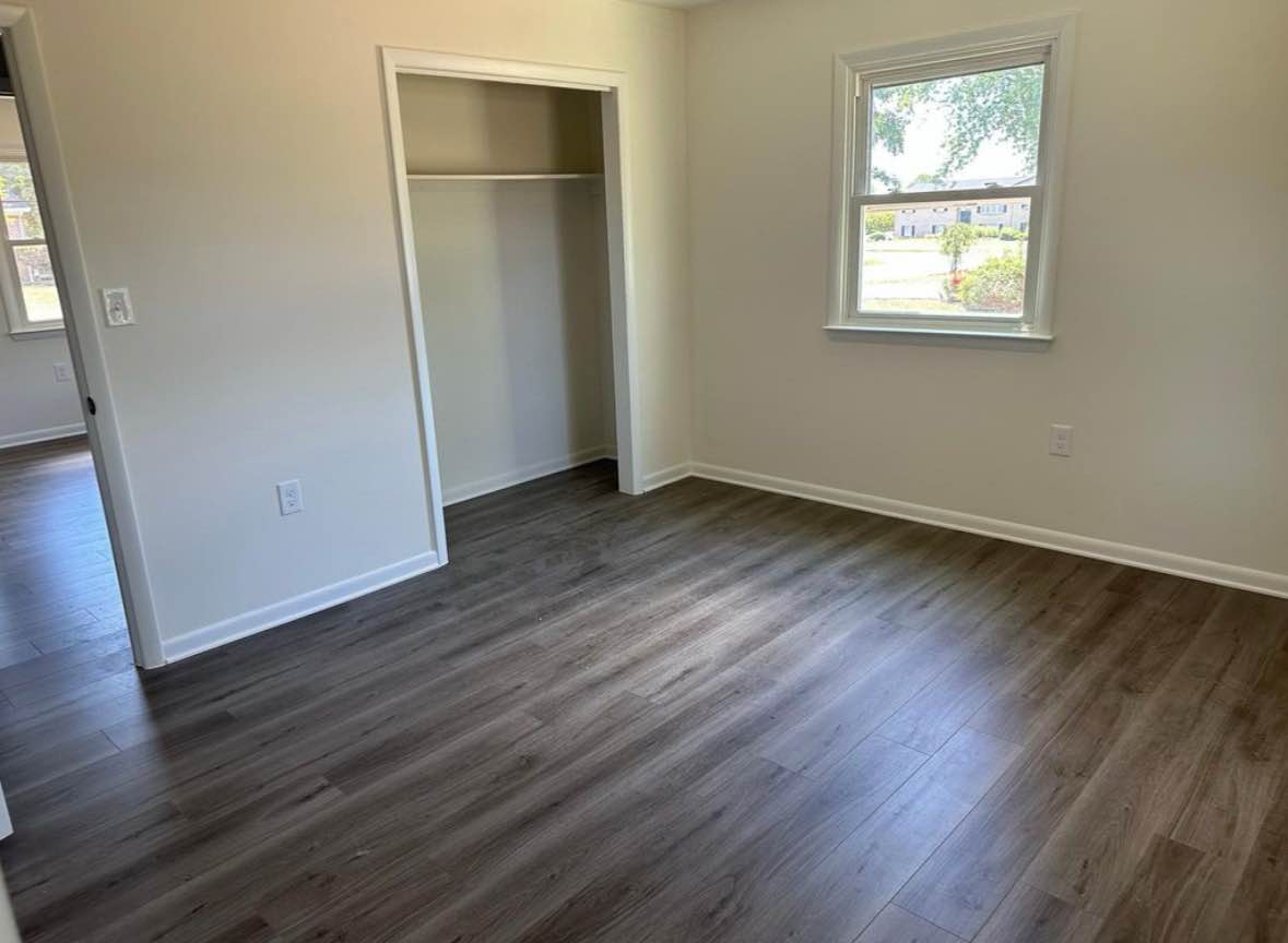 Hello I’m a private landlord,I got houses available for rent  with immediate move in,Utilities included inbox me directly via 1 (269) 340-9346 for more information about the  property