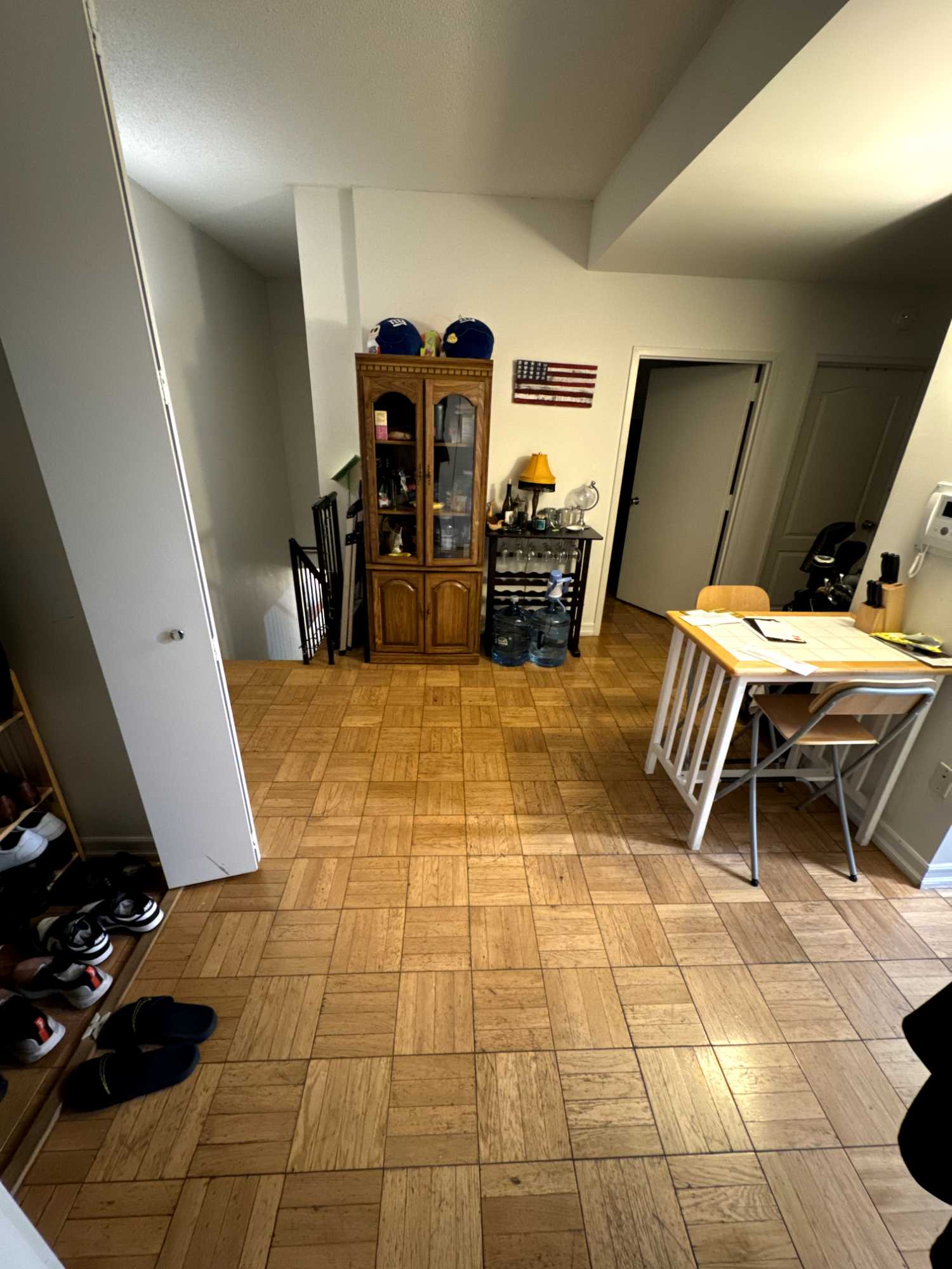 Hi there! Currently looking for a roommate to fill an open bedroom in my 4 bedroom duplex apartment in 'SoCo Circle' (few blocks south of Columbus Circle off of 8th ave) on the west side of Manhattan. Great access to public transportation, steps from Central Park, and with police precinct on the street for added safety. Ideally looking for a young professional who is easy-going, down to earth, and respectful. Building is professionally maintained, has beautiful rooftop, laundry across the hall, and our unit has spacious basement living room with large windows and door that leads out to private ‘sunken’ patio. Available room will be on the lower level with own separate door to hallway and is easily large enough for queen sized bed. This is a RENT-STABILIZED opportunity, and my remaining roommates (upstairs bedrooms) are hardworking professionals in our mid-to-‘late’ 20s (usually in office 4-5 days / week). We would love nothing more than to find a like minded individual to help us renew the apartment and preserve our below-market rent (from Sep 1 for 1Y renewal term). Happy to discuss in more detail and answer any questions you might have.
All the best,
Jon