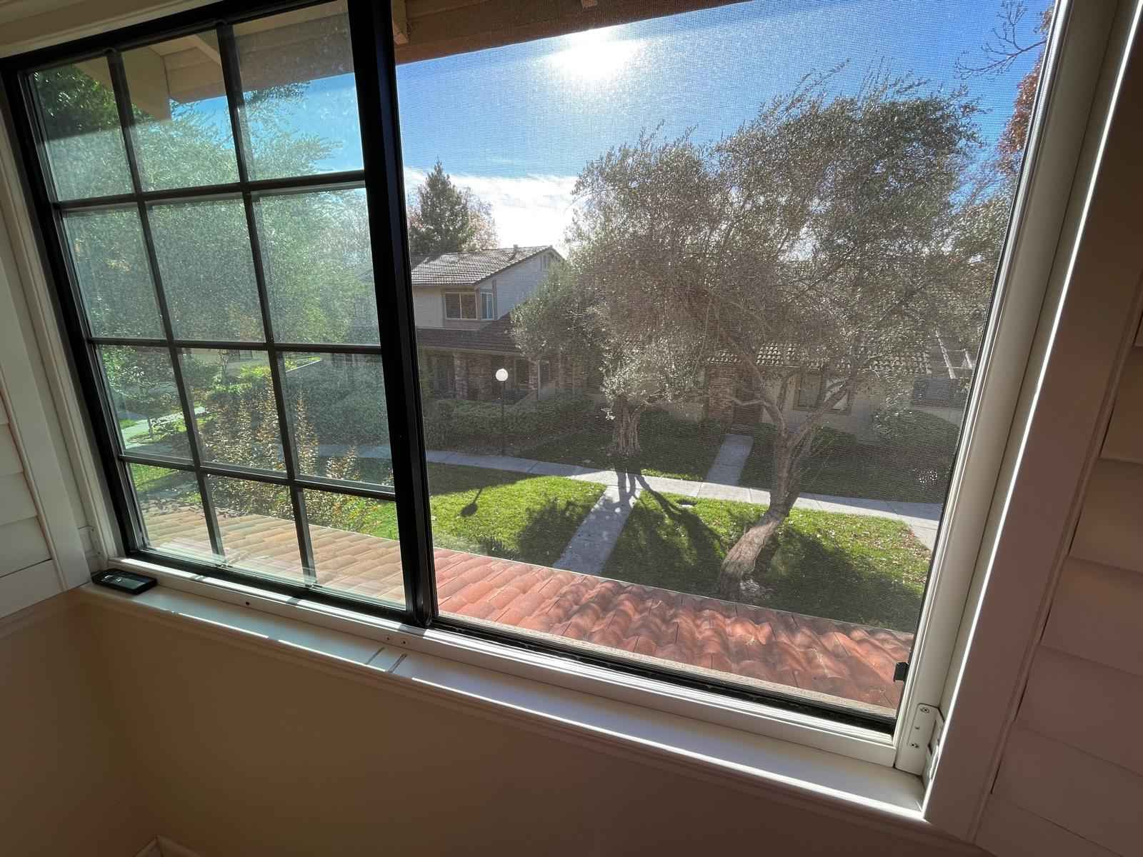 Interested? Send me a message with your employment details (feel free to include your LinkedIn), monthly income, credit score range, and your contact information.
My Email Address: samj.rental2@gmail.com

Room details
Charming Master Bedroom in Blossom Valley Townhouse
Rent: $1,350/month
Lease Term: Minimum 6 months
Available: Immediately
About the Space:
Enjoy a spacious, furnished master bedroom with a private en-suite bathroom.
Utilities include water, garbage, and Wi-Fi; you'll only cover electricity and gas (PG&E).
Ideal for a single tenant no couples or extra occupants.
Location Perks:
Quick access to Highways 85, 87, and 101
Steps away from Blossom Hill BART Station for an easy commute
Just 15 minutes from downtown San Jose
A short stroll to Martial Cottle Park
Current Roommate:
A professional working full-time, ensuring a respectful and quiet environment.
Requirements & Application:
Preferred tenant: 25 years or older, non-smoker, no pets

Tenants are responsible for the rent, and electricity and gas ( PG&E bill)

Water & Garbage Bill and Wifi access are included in the rent.

Rent: $1,350/month
Lease Term: Minimum 6 months
Available: Immediately
No pets and no smoking
Maintain a respectful and quiet living environment
