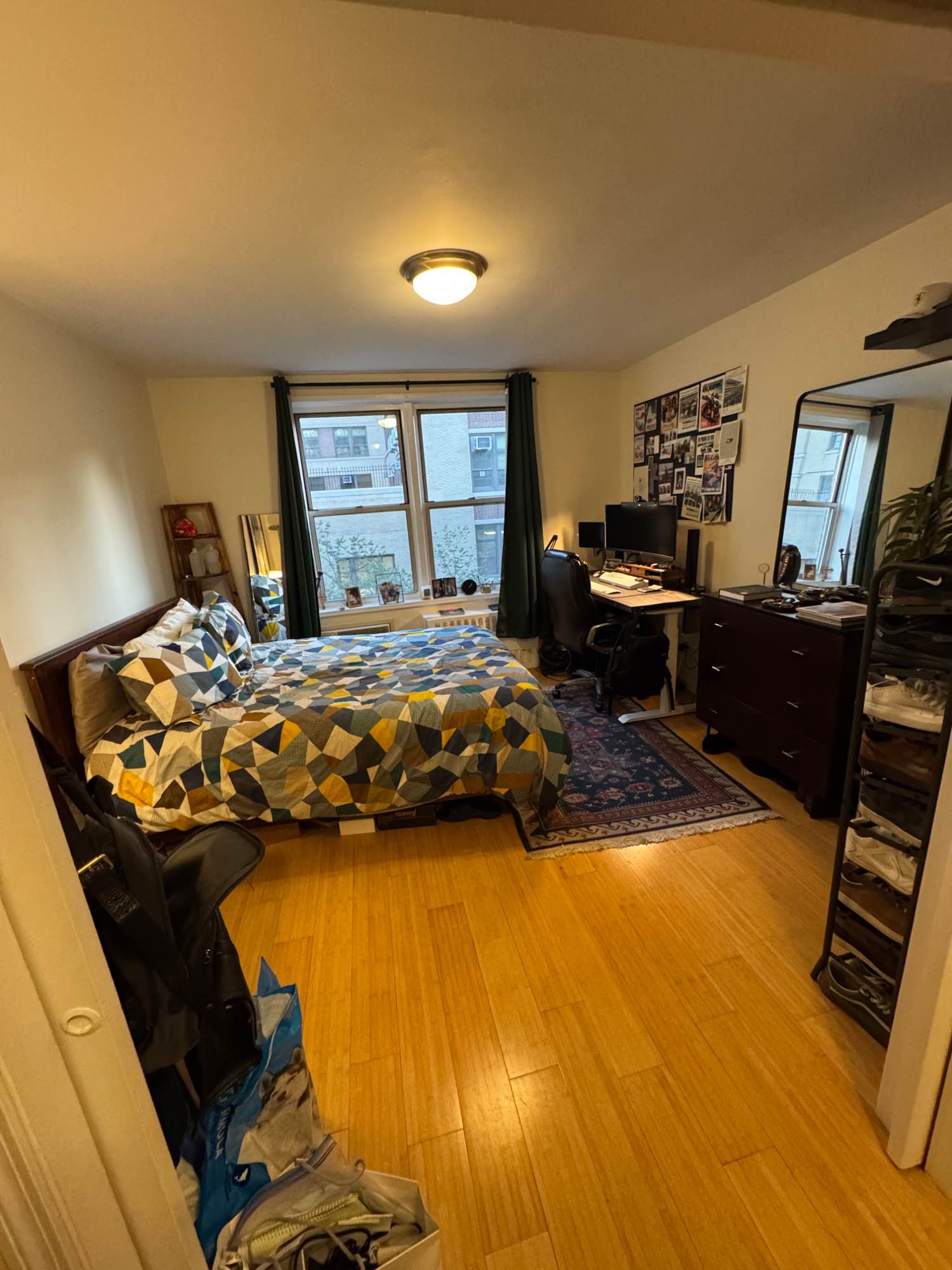 Hey! I'm looking for a sublet to take over my roommate's room. We're good friends, but he decided that he wants to leave NYC at the end of next month. You can choose to take the room furnished or unfurnished. Our lease ends Jan 31, 2026.
About Me: I'm 30, Male, and Jewish. I work in finance as a product manager. I have a hybrid work schedule and go into the office 4 days a week. I live an active lifestyle and cook frequently. I also have a girlfriend who lives downtown.
What I'm Looking For: Male, mid/late 20s or early 30s. Hybrid work schedule. Cleaning is a priority.
Ideally we get along well and can sign another year together on the lease.