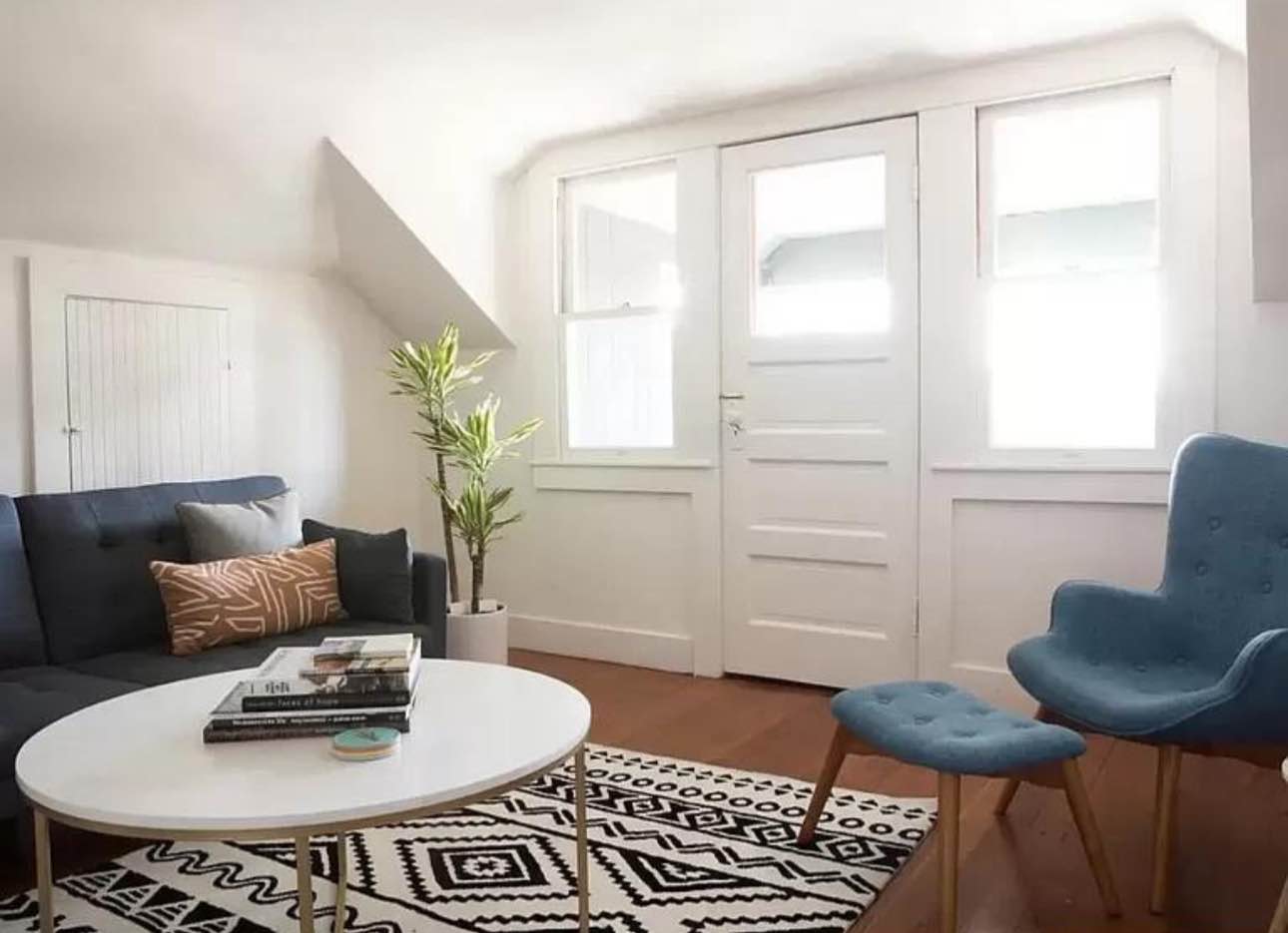 This charming fully furnished 1 bedroom 1 bath apartment occupies the second floor of a historic craftsman house located in the heart of hip Echo Park. A few blocks from the lake it offers a sunny Los Angeles retreat minutes from Downtown. The space has a full eat-in kitchen, queen-sized bedroom, airy living room with smart TV and private balcony, central Nest air, private keyless entry, and ample street parking.
Enjoy a short walk to Echo Park Lake, Dodger Stadium, and downtown LA to get that much-needed outdoor sunshine and soak up all the fun restaurants, farmers markets, bars, and great shops that make Echo Park one of the best neighborhoods in Los Angeles.
For more details on the apartment please contact me on (mudijones@outlook.com)