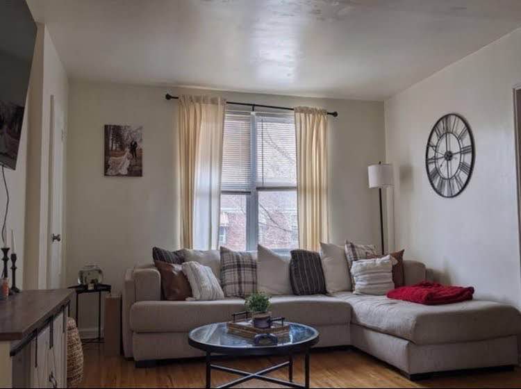 I’m offering a very Beautiful One Bedroom located steps from the LIRR Auburndale station. It has Hardwood floors, High Ceilings, Over sized Bedroom, Lots of Natural Light, Plenty of closets, Formal Dining room and Spacious Living Room if you are interested contact me on Williamharryshreggs@outlook.com or drop your cell number and I will text you for more information on how to secure, move in and view