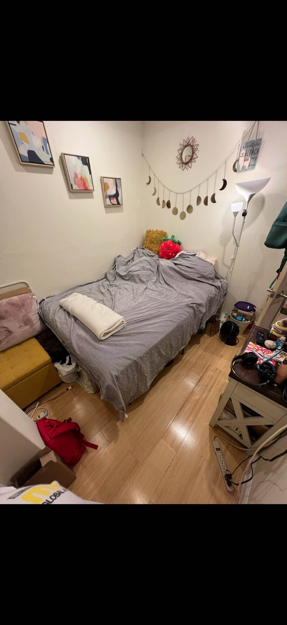 Hello! Welcome to the best two bedroom apartment in Chelsea! One bedroom open in the apartment for 2/1/26 move in! One window in the bedroom with A/C machine. Current bed is a full but can fit a queen with no other furniture. There is a closet in the bedroom and another one in the kitchen that is shared. Bedroom will not come furnished.
Living room is fully furnished with west elm couch and butterfly chair. No TV but would be very open to having one in the living room!
Kitchen also has utensils and an always pan as well as other random pots/baking sheets but you are more than welcome to bring things - there is plenty of room!
Well maintained elevator building with 24 hour doorman and laundry in the basement! Superintendent is often on site and is quick and attentive. Getting luxury perks without the price tag!
I love animals but unfortunately there are no pets allowed per the lease.