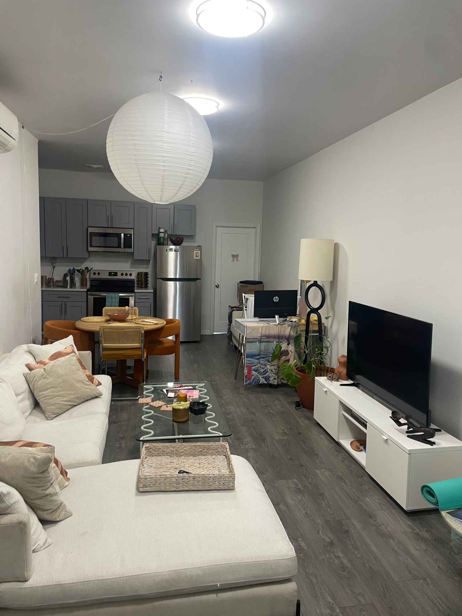 Hi there! I’m looking for a roommate to share my large, beautifully renovated 2-bedroom apartment in the heart of Bed-Stuy, Brooklyn. The space is located right off of the A/C trains and on the 3rd floor of a well-maintained building. The unit offers modern upgrades, tons of natural light in each bedroom, and lots of space.
The Apartment:
This is a true gem—fully renovated from top to bottom with:
- Brand-new electrical and plumbing systems
- Split unit A/C & heating in every room
- Intercom system
- Spacious open-concept kitchen with tons of cabinet space
- Sleek bathroom with modern finishes
- Hardwood floors throughout
- 3 Large windows in each bedroom that let in great natural light all day
The unit stretches the full length of the building, so space and privacy are no issue at all.

Your Room:
You’ll have the second bedroom, which is generously sized and can easily fit a king-size bed plus additional furniture - it's essentially your own studio apartment with plenty of room to make it your own.There’s a large closet located in the living area that will be exclusively yours.

Shared Spaces:
We’ll share a spacious, open-concept living and dining area that’s perfect for relaxing, entertaining, or working from home. The space is currently furnished with a large, comfy couch, coffee table, TV and console, dining table with chairs, a full-sized mirror, and a few floor and table lamps for cozy lighting.
That said, I’m totally open to changes or reconfiguring the space—happy to discuss and find a setup that feels good for both of us!