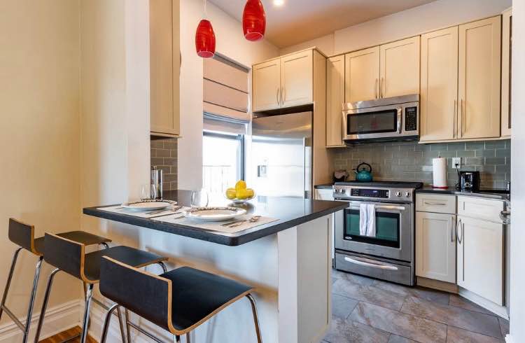 *About The Property:*
Welcome to Union Lane, a charming 1-bedroom apartment perfectly situated near the vibrant Grand Army Plaza. This fourth-floor walk-up unit offers a peaceful escape with ample sunlight and reduced street noise. The apartment features a cozy dining alcove, a queen-sized bed in the bedroom, and a queen-sized sleeper in the living room for guests. An en suite bathroom with French doors adds privacy between the bedroom and living area. Enjoy modern conveniences such as a washer and dryer, fresh linens, and a smart TV with access to streaming services. Radiator heating is supplemented by two space heaters to ensure your comfort in any season.

*Room Configuration:*
Primary Bedroom: 1 queen bed
Living room: 1 sofa bed

*Amenities:*
 Remote-work friendly properties including: 300+ mbps WiFi / High Speed WiFi throughout the property.
 The concierge team is available 24/7 to assist you with scheduling Rove's housekeeping services, maintenance, and local recommendations.
 Fully-stocked chef's kitchen, Nespresso machines, luxury linens, and Malin & Goetz soaps.
 TVs are powered by Roku with included access to Netflix, Hulu + Live TV, and Disney+.
 Family friendly properties. Cribs are available at an additional cost.
 In-unit washer/dryer for the property is available.


*Home Truths:*
There are security cameras in the entrance, and in the common areas of the building. Note that there are four levels of stairs to get to the apartment's entry floor.

*Ideally Located:*
Down-to-earth Park Slope is a residential area of tree-lined streets and historic brownstones in Brooklyn. It's known for its open-minded community of families and young professionals. The mix of indie boutiques, laid-back bars and casual restaurants along 5th Avenue and pockets of 7th Avenue caters to the diverse area. Locals and visitors head to sprawling Prospect Park for outdoor concerts, picnics and jogging.
