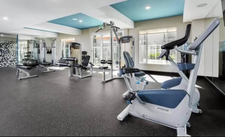 ✨ Roommate Wanted – Luxury 2BD/2BA in North Hollywood ✨

Hi girls!! 💕

I’m looking for a roommate to share my beautiful 2BD/2BA apartment in North Hollywood. The location is incredibly convenient, right across from bars, restaurants, Bank of America, Ralph’s, Walgreens, movie theaters, and more. Universal Studios is also just 7 minutes away.

The building has amazing amenities, including a pool, hot tub, 24-hour gym, lounge, game room, conference space, cyber café, and courtyard with fire pits.

Your space:

Spacious bedroom
Private bathroom
Large walk-in closet + vanity area
In-unit washer & dryer
Balcony (perfect for morning coffee or brunch ✨)

Rent: $1700 + utilities

💫 A little about me
My name is Sy, I’m 32 and originally from New York. I’ve lived in this apartment for 5 years (I love it that much!). I work in the entertainment industry, so I’m often busy. I love to travel, try new restaurants, go to the movies and the gym, hike, and occasionally go out dancing. I’m very easygoing, SUPER CLEAN, and respectful of space. It’s important for me to have a good vibe at home.

💕 Ideal roommate
I’d love someone who feels like a natural fit—someone kind, clean, and easy to live with. My home is definitely a peaceful, positive space.

Would be amazing if we could be friends too—my last roommate and I became great friends before she decided to relocate to Bali.

Ideally someone:
Clean and considerate
On the quieter side (especially during work hours)
No pets
Open to the occasional hang, workout, or even travel buddy ✨

If this sounds like a fit, feel free to DM me—I’d love to connect! 💌
