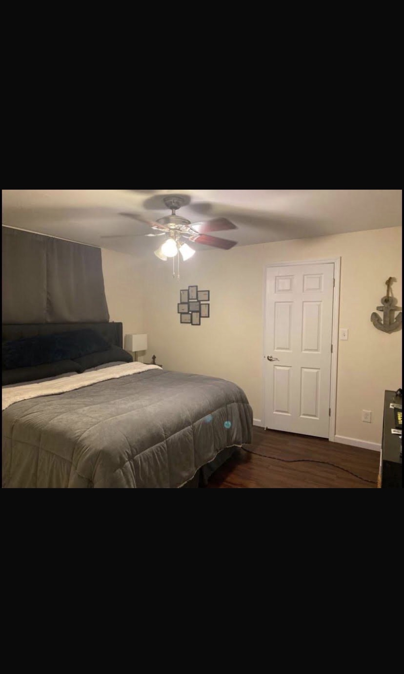 Hello there, I'm offering a very nice suitable cozy as well furnished studio which comes with all the privacy you need. The studio comes with lots of privacy and amenities like and it is 595 sqft.Air-condition system Kitchen Cool Bath plus a private Entrance.Laundry unit is in the building. A pretty spacious Closet to hang up shirt and coats with shelves of shoes. Anyways the studio is fully private and comes with all the privacy you need like a private closet bath entrance and kitchen. Month to month lease term. The studio is spacious and fully furnished and it can also come unfurnished cause furniture is flexible. We also accept pets as long as it is well trained although there is no pet in the building for now.  Kindly leave me your contact information to reach out back to you
Or kindly text me on my email address for more information on the studio 
jamesthuston196@gmail.com