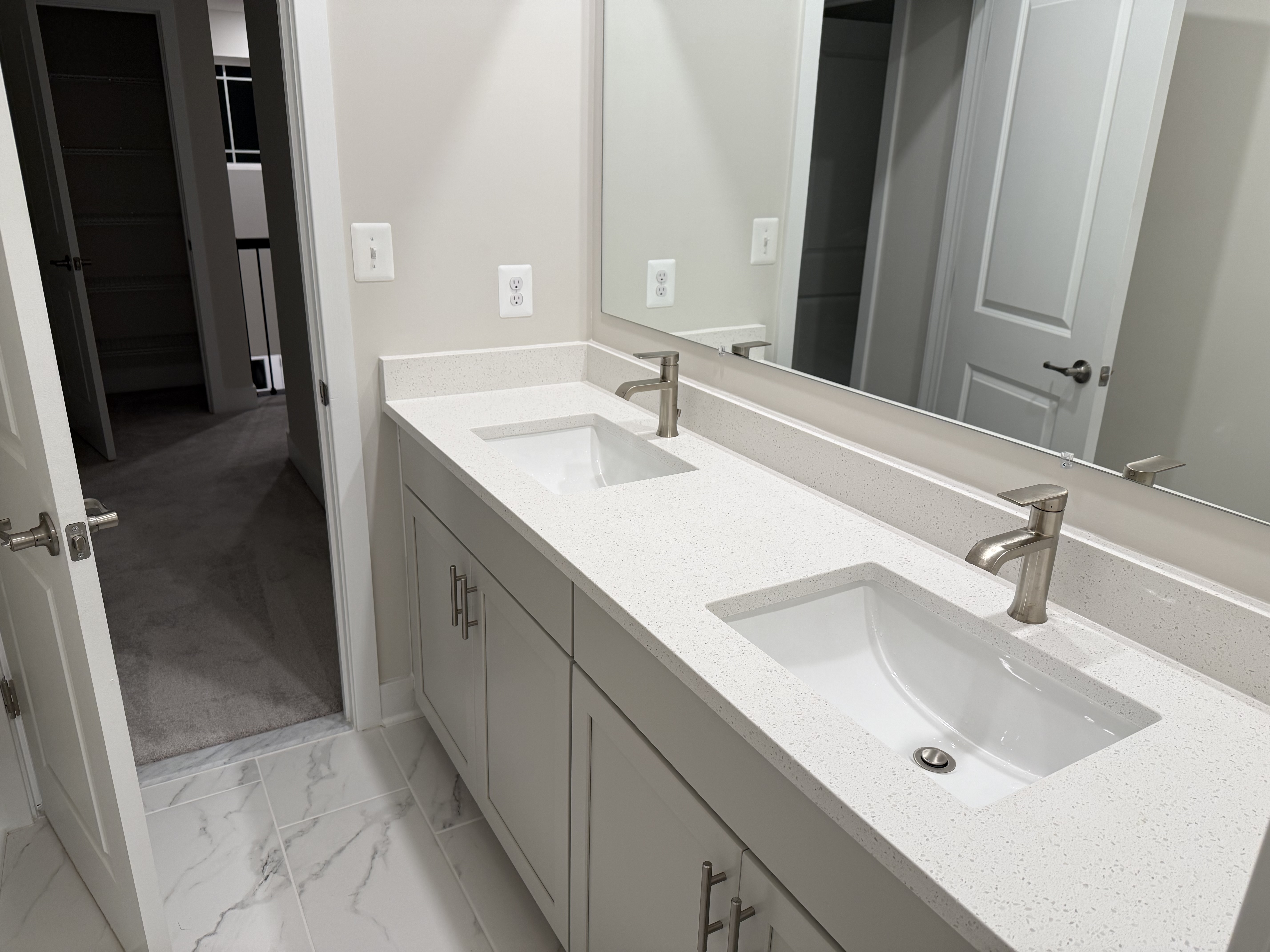 Room available for rent in Lewes, DE. Washer and dryer onsite, shared bathroom. Has access to gourmet kitchen, living area, back patio, and driveway parking.

Bathroom is currently private until other vacant room is rented.

The community, located in scenic Lewes, is just a short drive to the beautiful Delaware beaches, shopping and all of the amazing restaurants offered in the area. Sorry, no smoking or pets allowed.

This listing is for the private room only, and not the other occupied rooms.

Applicant responsible for Background check fee via. Zillow. No subletting unless the landlord grants permission. Renter's insurance required. Sorry no pets allowed.