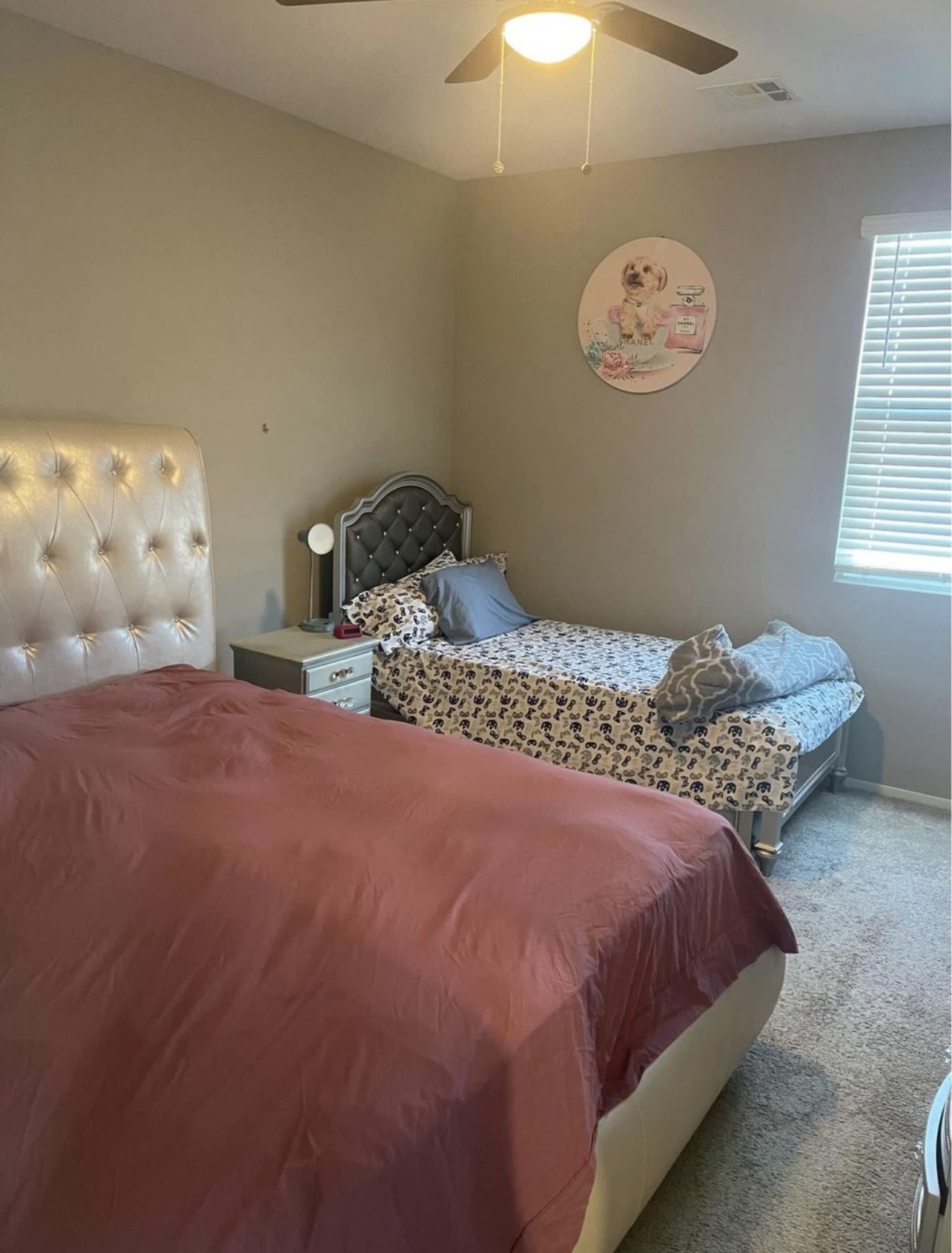 Description 

Email:- erwinjoel72@gmail.com

I’m offering a private and spacious 1bed 1bth for rent in 125 Guernsey St, Brooklyn, NY 11222.It comes fully furnished with all utilities included in the rent, It has its own private entrance and backyard , private bathroom and kitchen with a garage set aside for parking. Kindly drop your cell for more information…

Email:- erwinjoel72@gmail.com