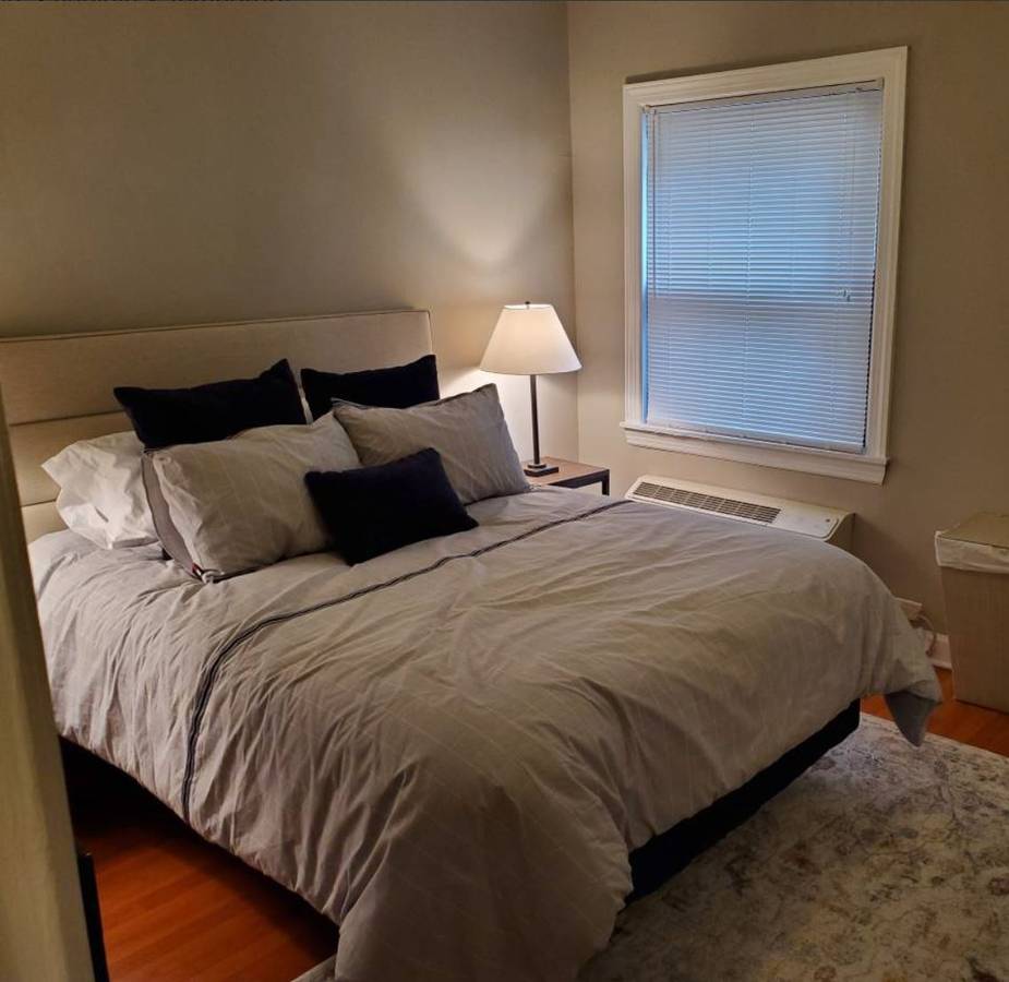 Room rental in 311 Oakland Ave, Pittsburgh, PA 15213, USA - entire Room