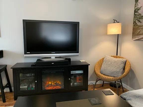 Charming 1 bedroom 1 bath apartment available for sublet; with option to renew. Beautiful unit with lots of light steps from campus. Quiet, well-maintained building and respectful neighbors. Great location in a revitalizing neighborhood in walking distance to grocery store, and more. Perfect for grad students, Interns or professionals looking to save on rent without moving out. Heat and water included with electric and internet. One parking spot included in rent. You can write me directly at ericwelcher912@gmail.com