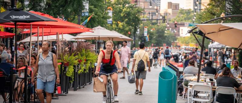 A vibrant street scene in Lake View East